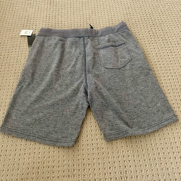 Men's Athletic Gray Shorts with Drawstring - Picture 3 of 4